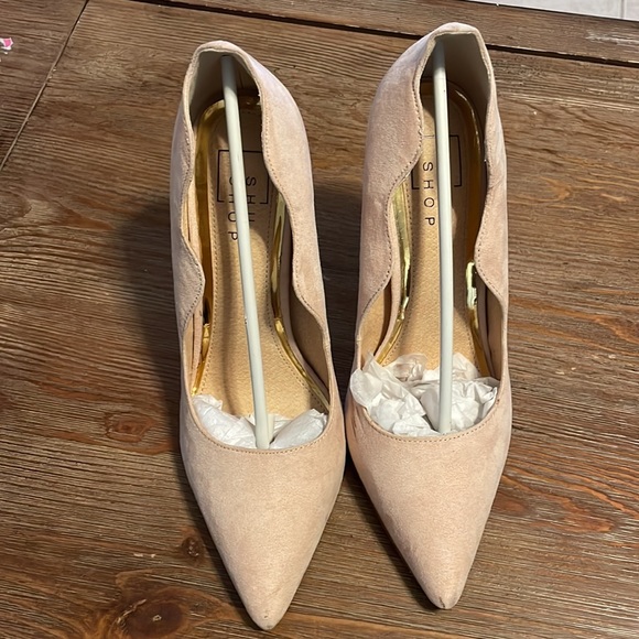 Shu Shop US8.5 Nude - Picture 10 of 13